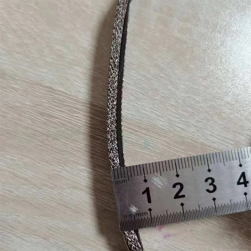 Сетчатая уплотнительная прокладка электромагнитного экранирования с двойной P-образной конструкцией (двойной сердечник) с резиной.1