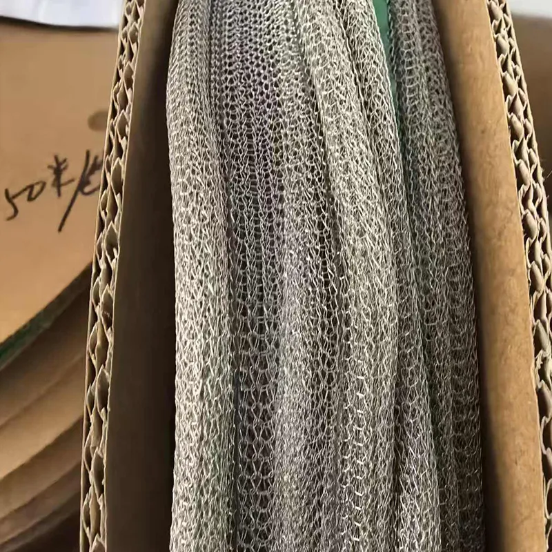 Сетчатая уплотнительная прокладка электромагнитного экранирования с двойной P-образной конструкцией (двойной сердечник).6