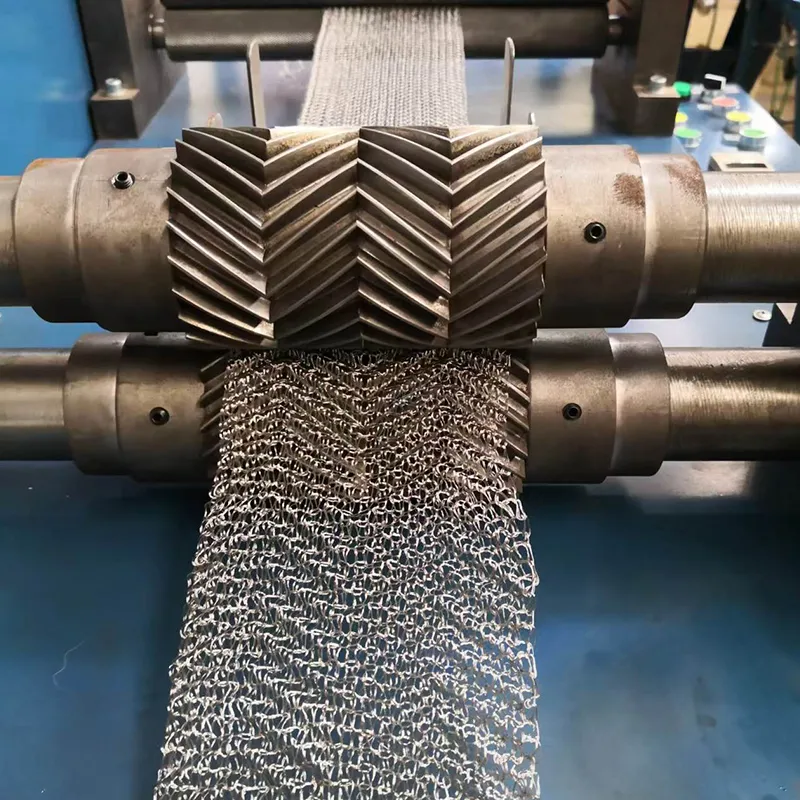 Станок для тиснения W-образного узора на металлической сетке.2