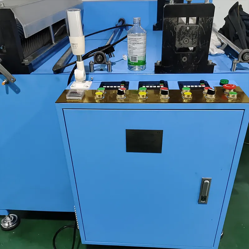 Станок для тиснения W-образного узора на металлической сетке.3