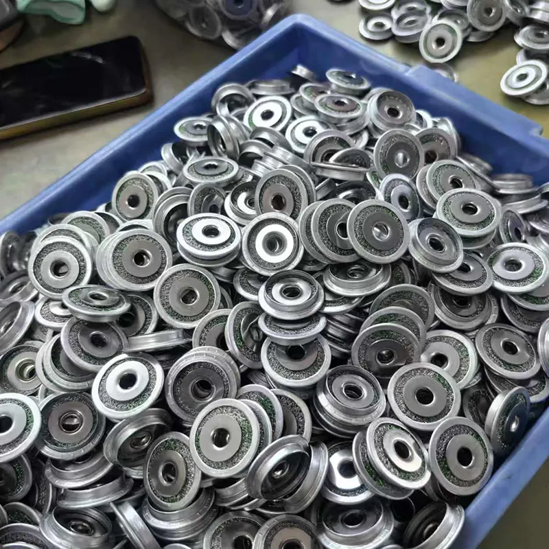 Фильтрующая прокладка из металлической сетки.9