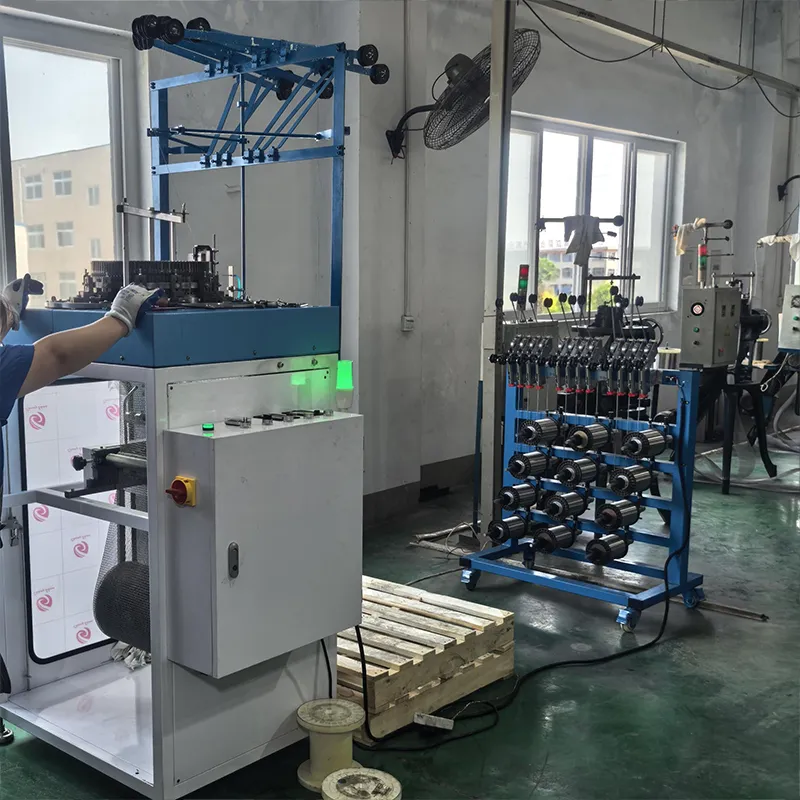 Полностью автоматическая трикотажная машина для многожильного металлического сетчатого полотна.2