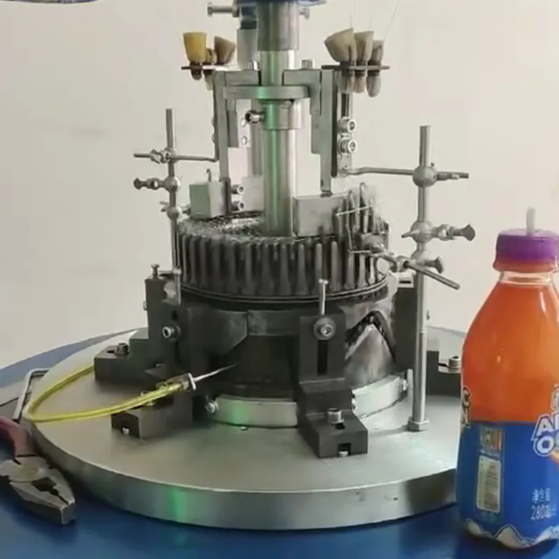 Трикотажная машина для внутренней сетки автомобильных гофрированных труб.2